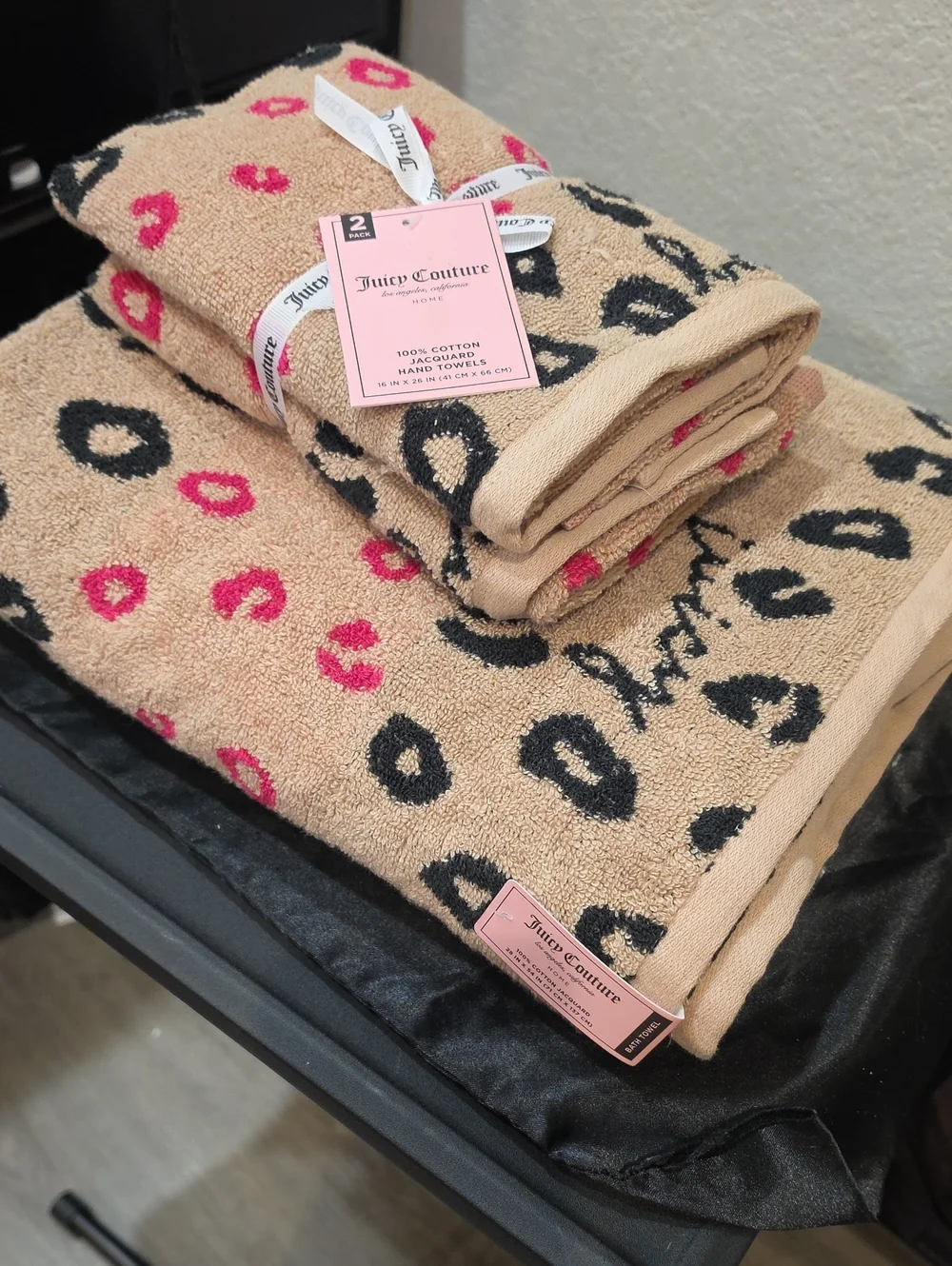 Juicy Couture Home Signature Logo Spotted Leopord Print Bath & Hand Towels